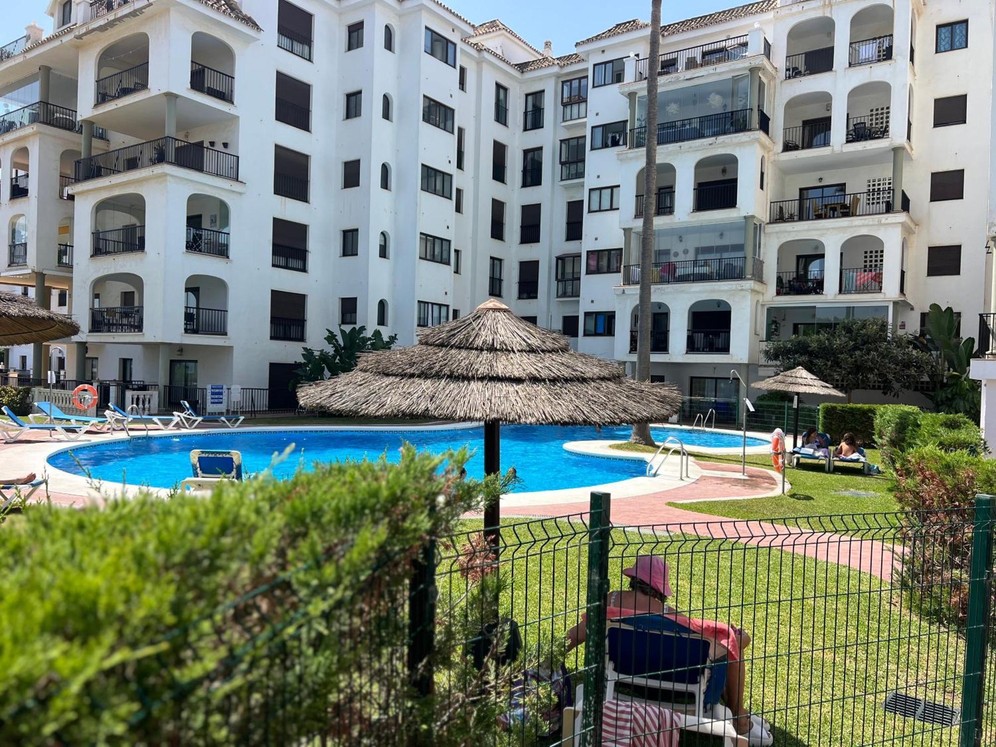 马尼尔瓦Puerto De La Duquesa公寓 外观 照片